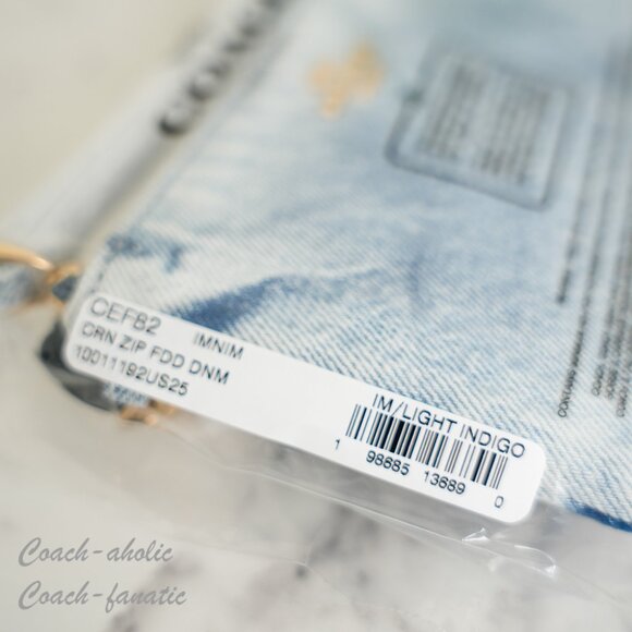 Coach CEF82 Corner Zip Wristlet Loved Denim With Charms Gold/Light Indigo NWT